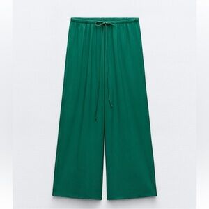 New with tags Zara Green Flowy Drawstring Pants Size Medium